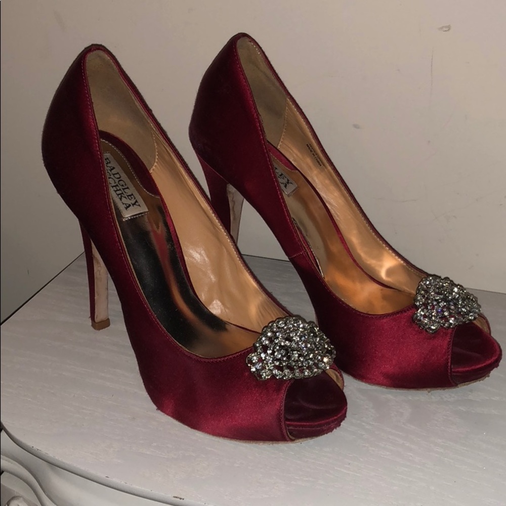 Badgley Mischka red satin heels
